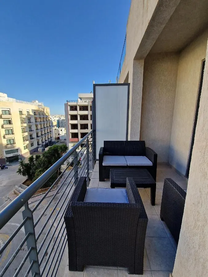 Korzo Suites St. Julian'S 0*, سانت جوليان