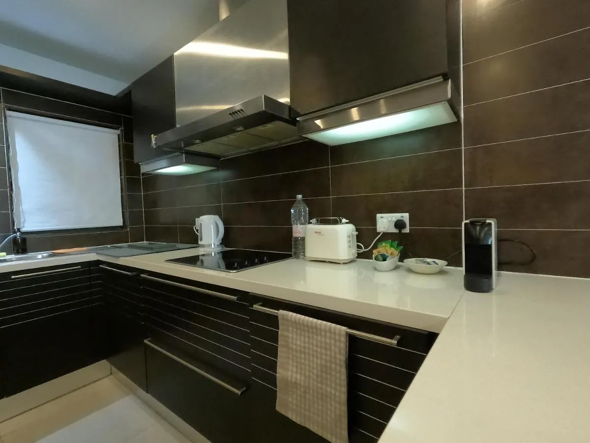Lägenhet Korzo Suites St. Julian'S